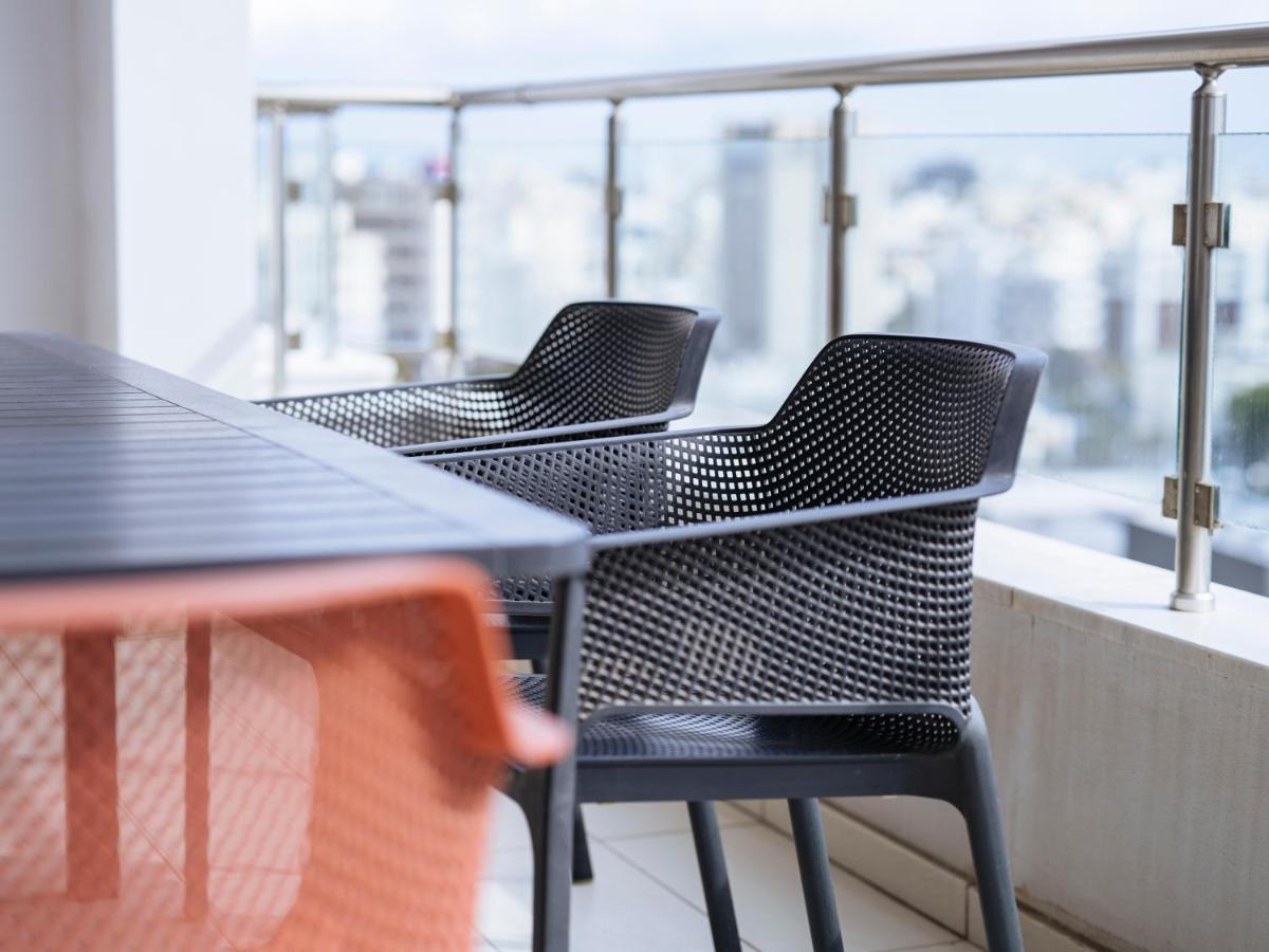 Chapo Central Nicosia Ngoại thất bức ảnh